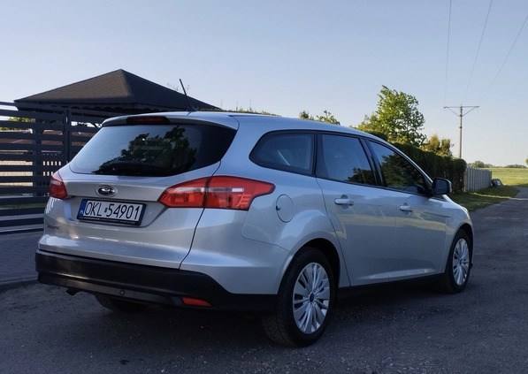 Ford Focus cena 40467 przebieg: 127000, rok produkcji 2018 z Niemcza małe 704
